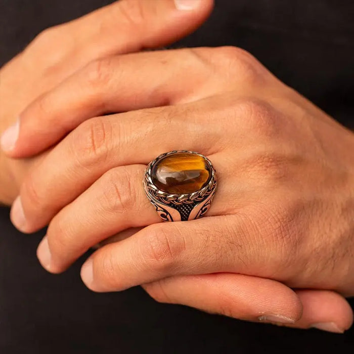 Carved Tiger Eye Ring Tiger-Universe