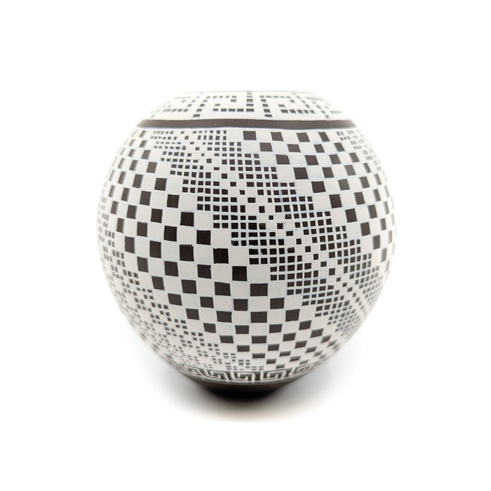 Geometric Pot in Clay and Buff