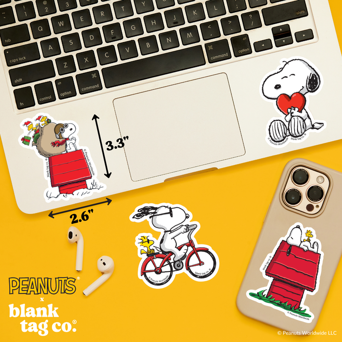 Peanuts® Waterproof Sticker - Flying Ace Delivering Gifts