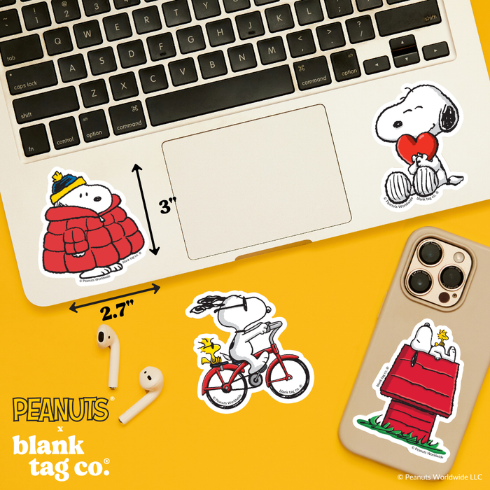 Peanuts® Waterproof Sticker - Snoopy With A Really Puffy Jacket
