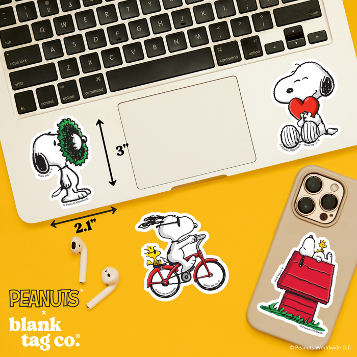 Peanuts® Waterproof Sticker - Snoopy With A Wreath