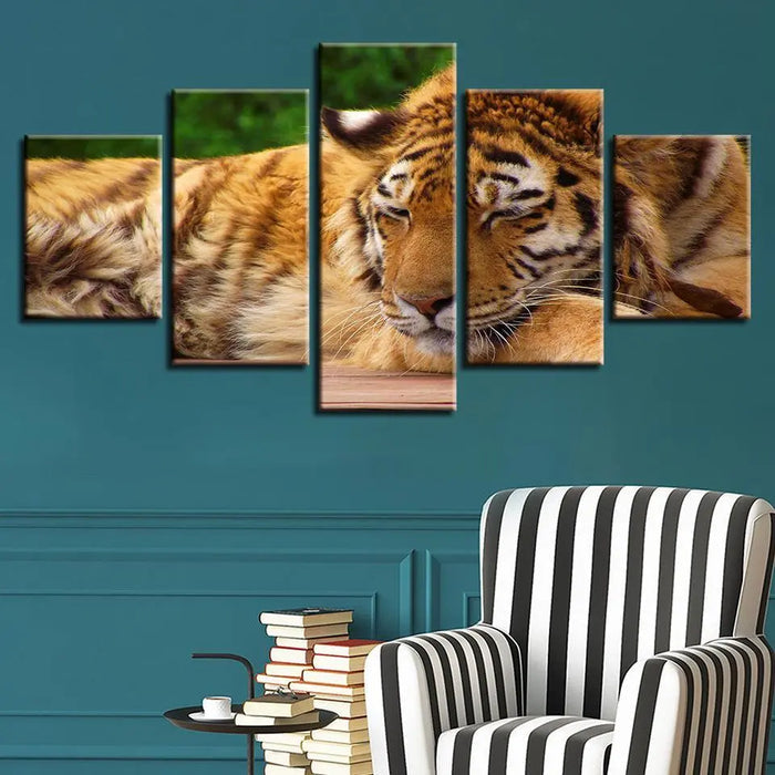 SLEEPING TIGER PAINTING Tiger-Universe